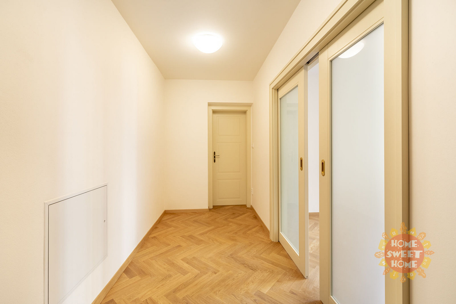 Pronájem bytu 2+kk 37 m² – fotografie 4