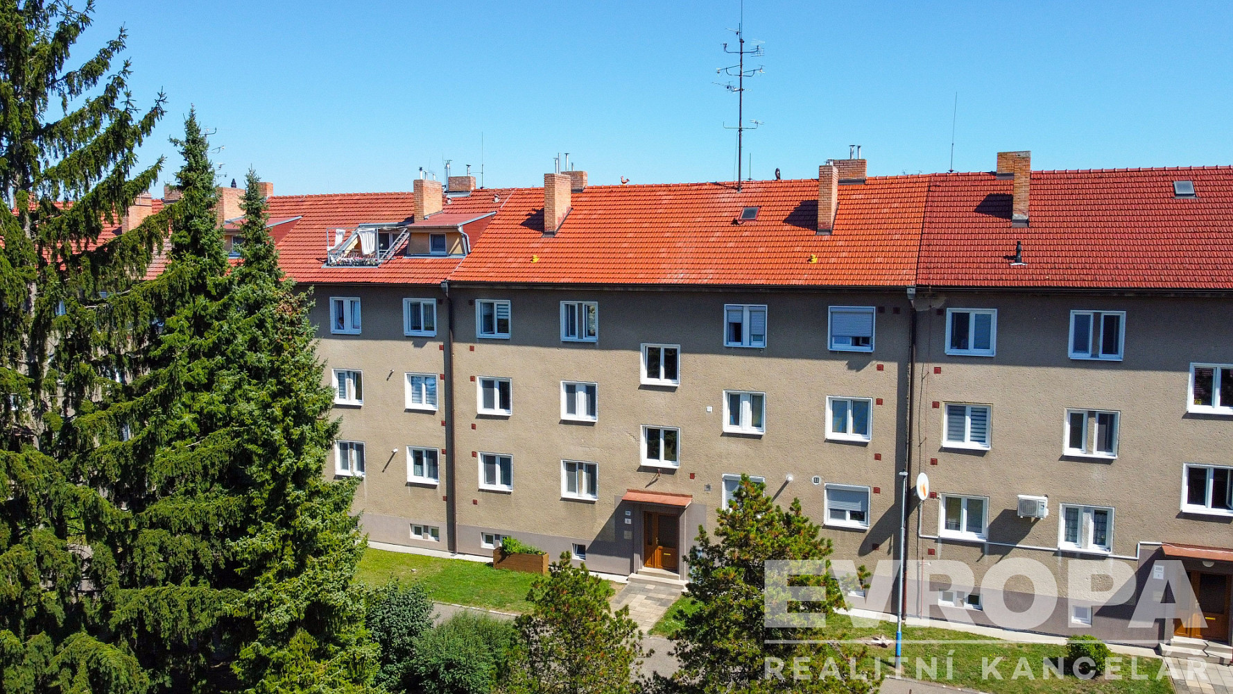 Pronájem bytu 2+1 65 m² – fotografie 5