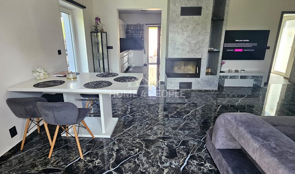 Prodej domu 154 m² s pozemkem 445 m², Karlovy Vary – náhled fotky 3
