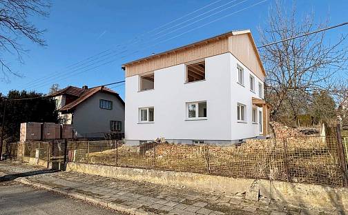 Prodej domu 245 m² s pozemkem 841 m², Dolní Rožínka, okres Žďár nad Sázavou