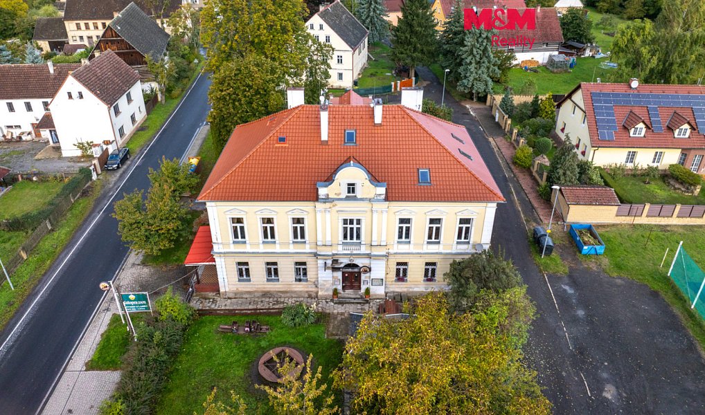 Prodej ubytovacího objektu 750 m², Úštěk – fotka 1 z 30
