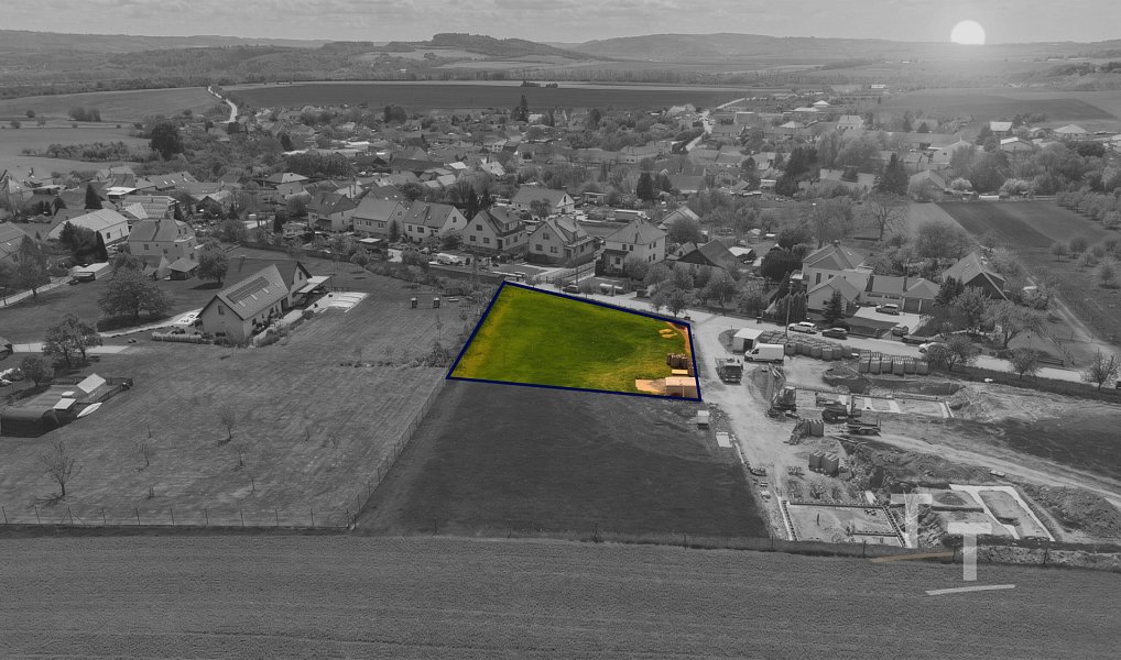 Prodej stavebního pozemku 1 418 m², Voděrady – náhled fotky 7