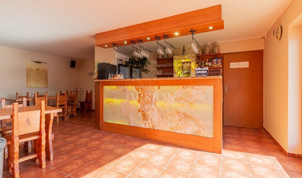 Prodej ubytovacího objektu 300 m², Blažejov – náhled fotky 13