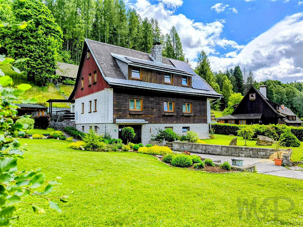 Prodej domu 220 m² s pozemkem 2 343 m² — photo 4