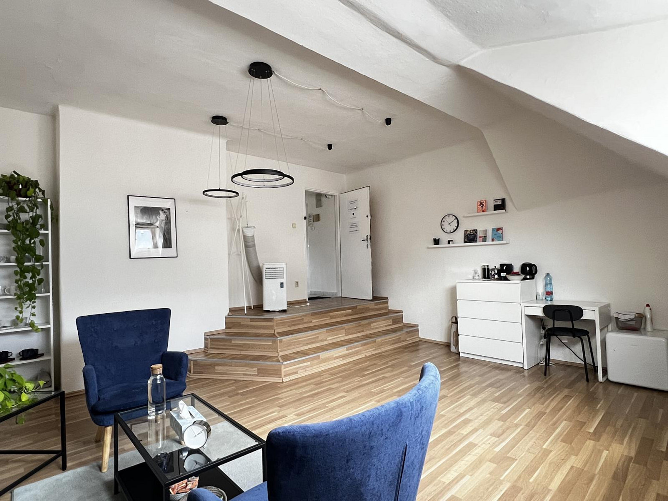 Pronájem kanceláře 32 m² – fotografie 2