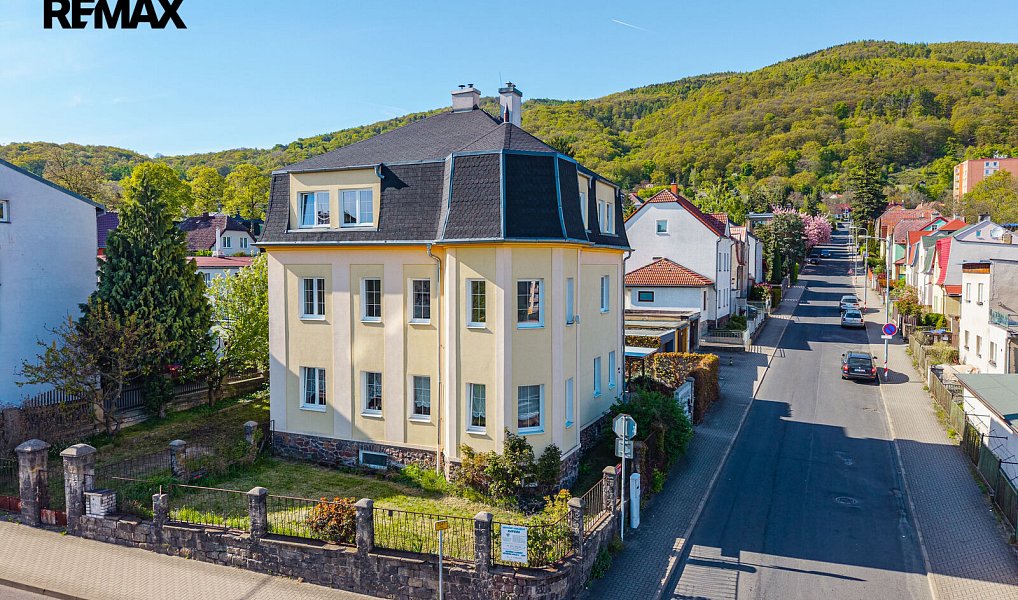 Prodej kanceláře 260 m², Krupka – fotka 1 z 55