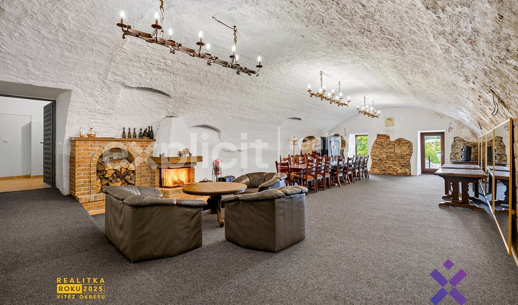 Prodej domu 1 025 m² s pozemkem 4 452 m², Jemnice – náhled fotky 40