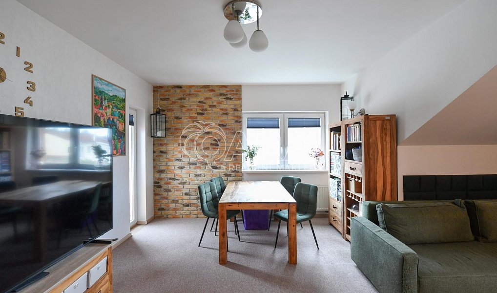 Prodej bytu 3+kk 77 m², Nupaky – náhled fotky 3