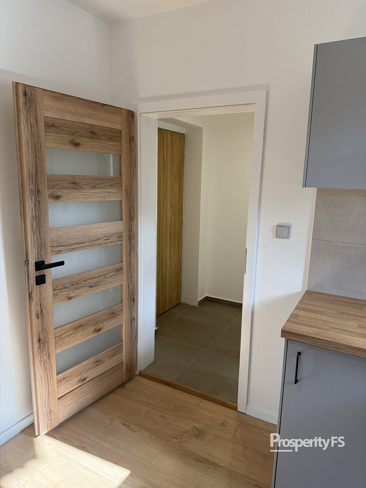 Pronájem bytu 2+kk 47 m² — photo 3