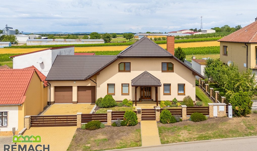 Prodej domu 335 m² s pozemkem 937 m², Blatnice pod Svatým Antonínkem – náhled fotky 7