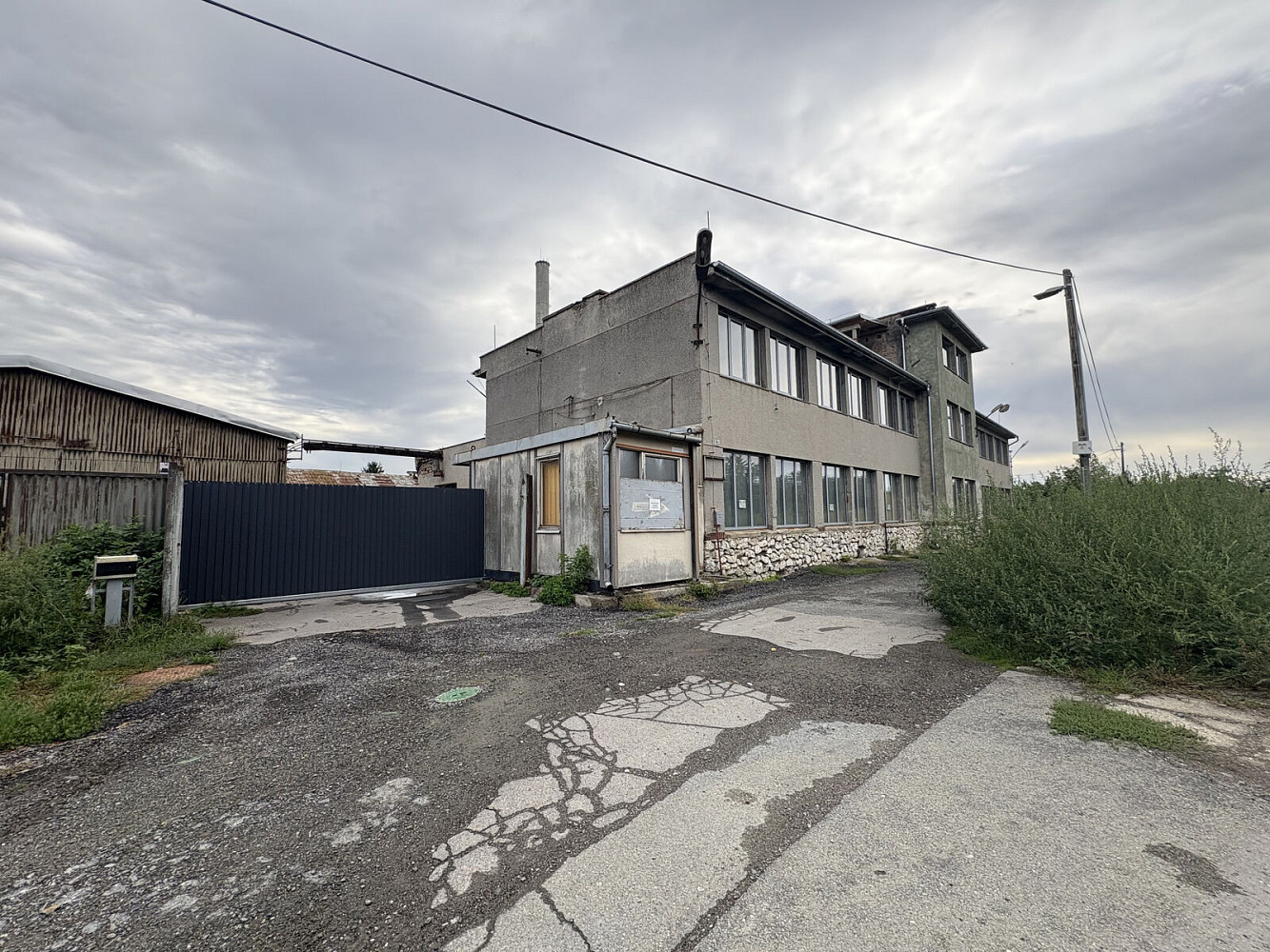 Pronájem skladovacích prostor 100 m² – fotografie 2