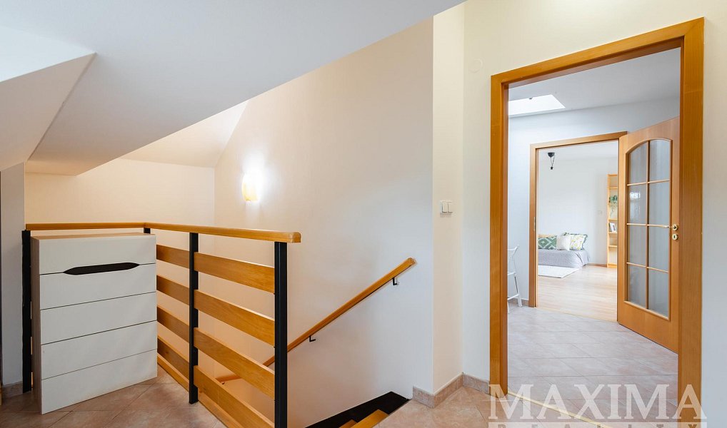 Prodej bytu 1+1 64 m², Praha – náhled fotky 10