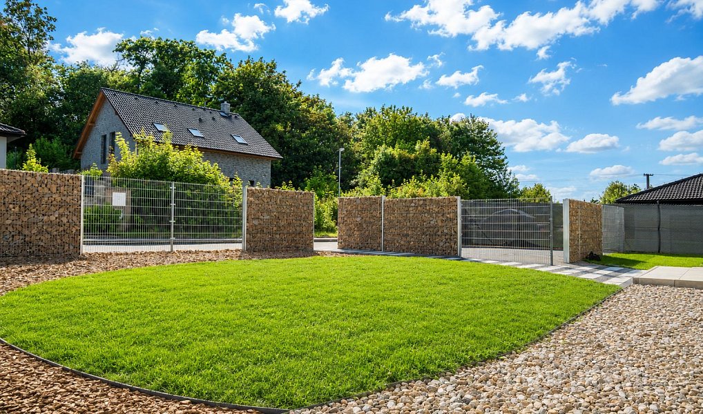 Pronájem domu 236 m² s pozemkem 1 500 m², Benešov – náhled fotky 24