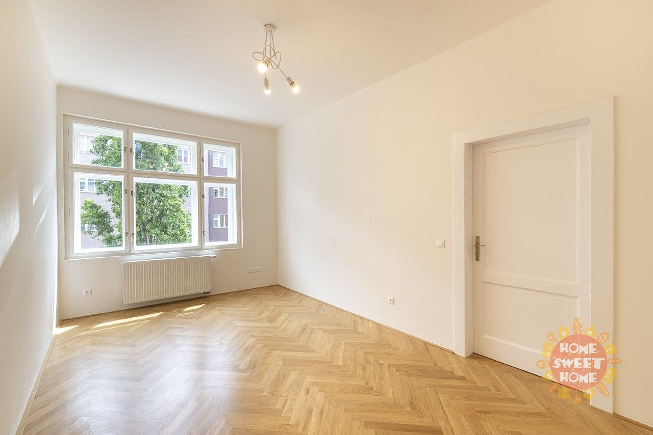 Pronájem bytu 2+kk 58 m² – fotografie 3