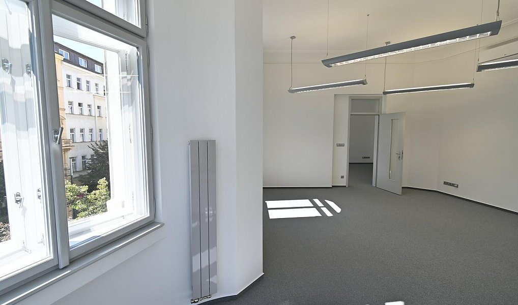 Pronájem kanceláře 147 m², Praha – náhled fotky 4