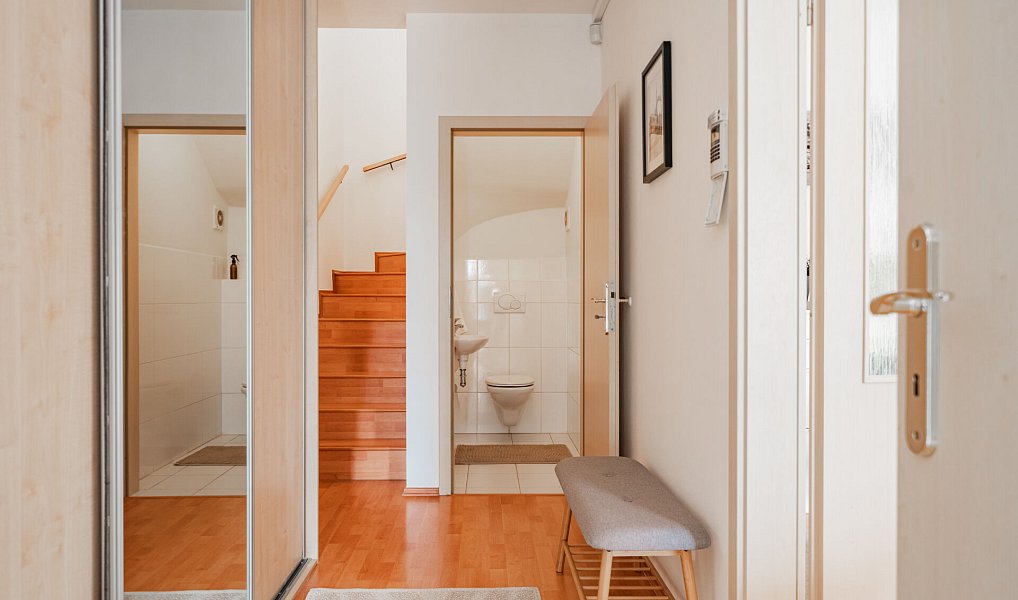 Prodej bytu 4+kk 93 m², Jinočany – náhled fotky 25