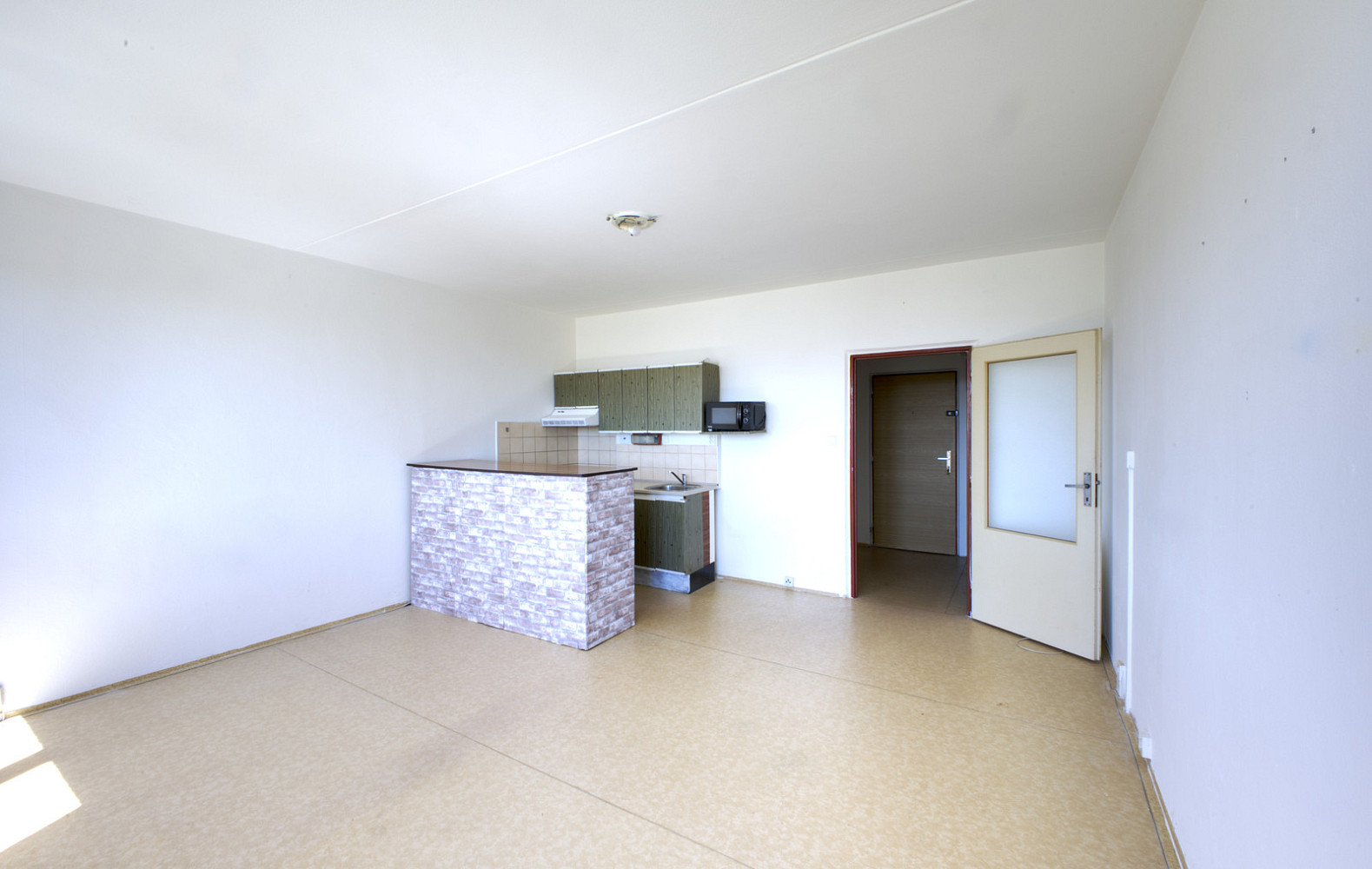 Prodej bytu 1+kk 31 m² – fotografie 3