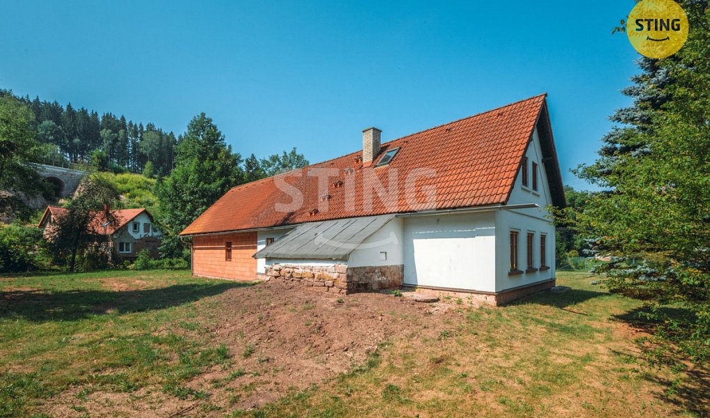 Prodej domu 272 m² s pozemkem 5 189 m², Stará Paka – náhled fotky 2