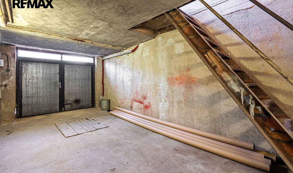 Prodej domu 220 m² s pozemkem 564 m², Praha – náhled fotky 33