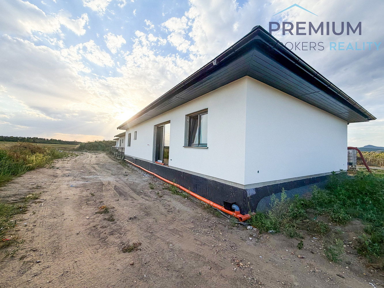 Prodej domu 117 m² s pozemkem 1 377 m² – fotografie 2