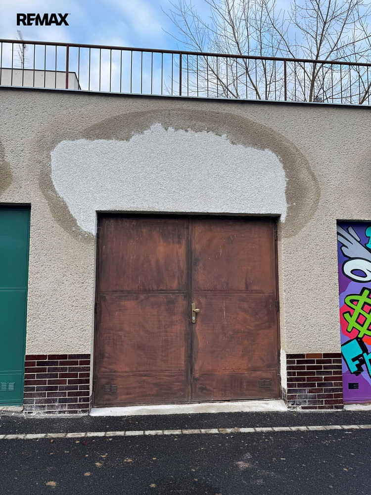Garáž 22m2 Brno - Komín