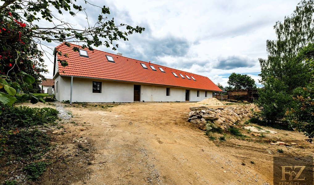 Prodej domu 220 m² s pozemkem 1 555 m², Řepeč – náhled fotky 2