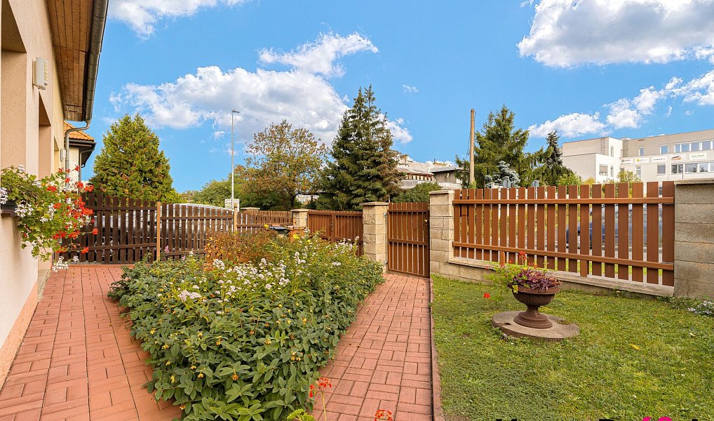 Prodej domu 187 m² s pozemkem 422 m², Praha – náhled fotky 24
