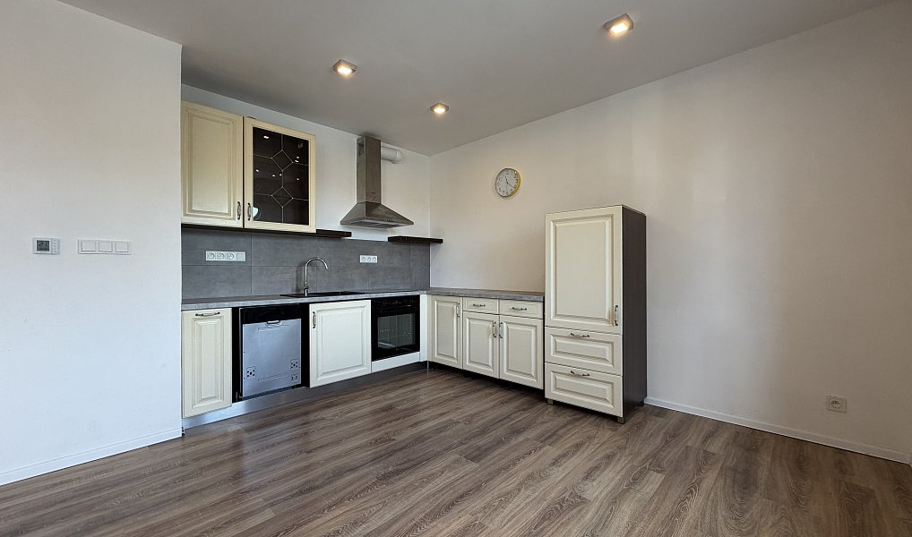 Pronájem bytu 3+kk 62 m², Znojmo – náhled fotky 8