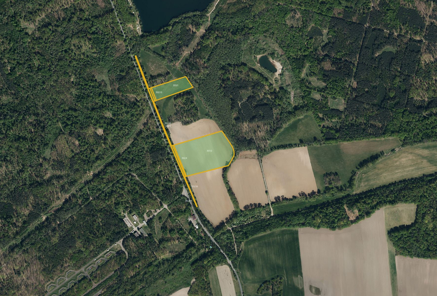 Prodej pole 51 824 m² rezervováno