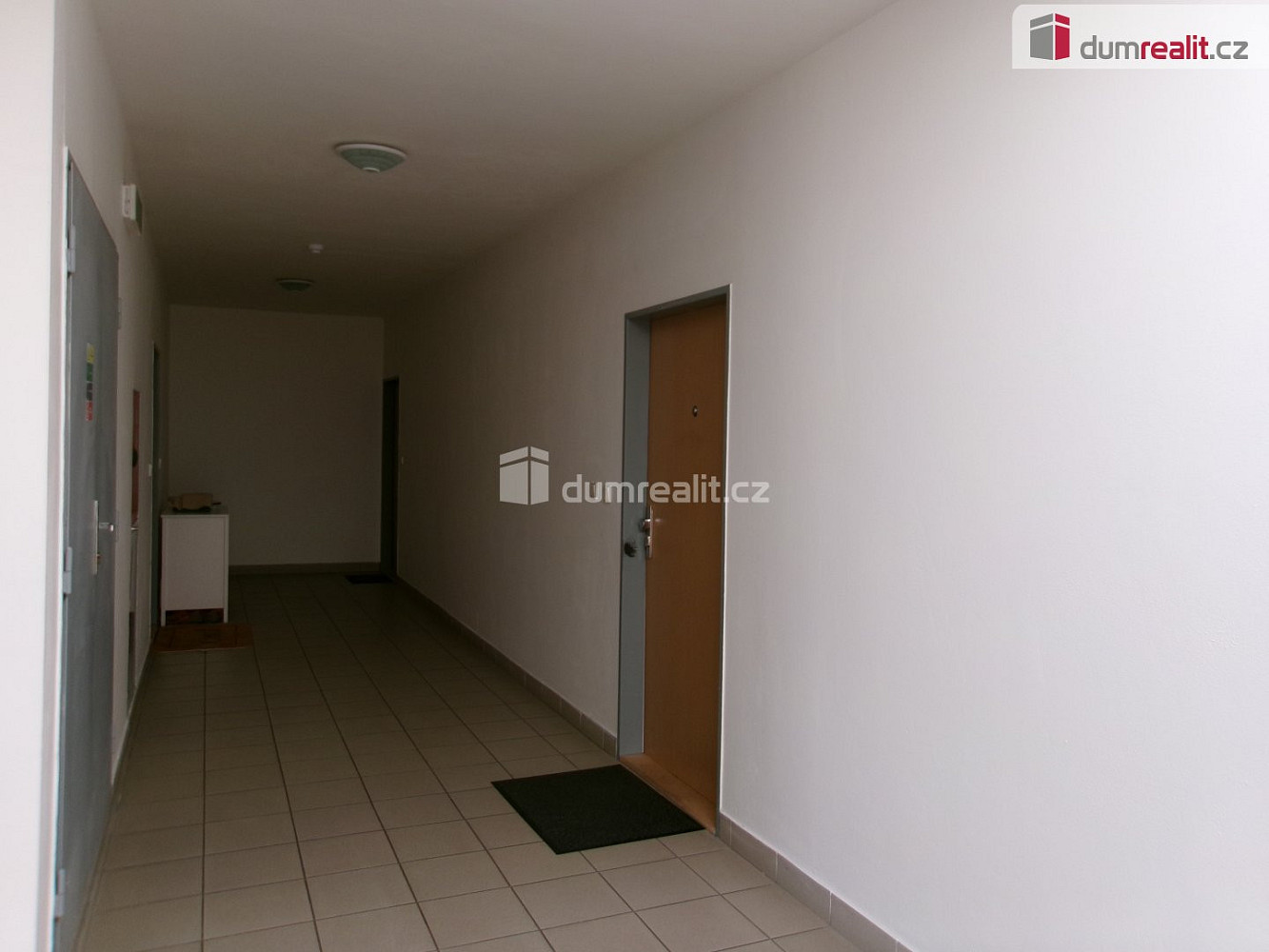 Pronájem bytu 1+kk 39 m² – fotografie 3