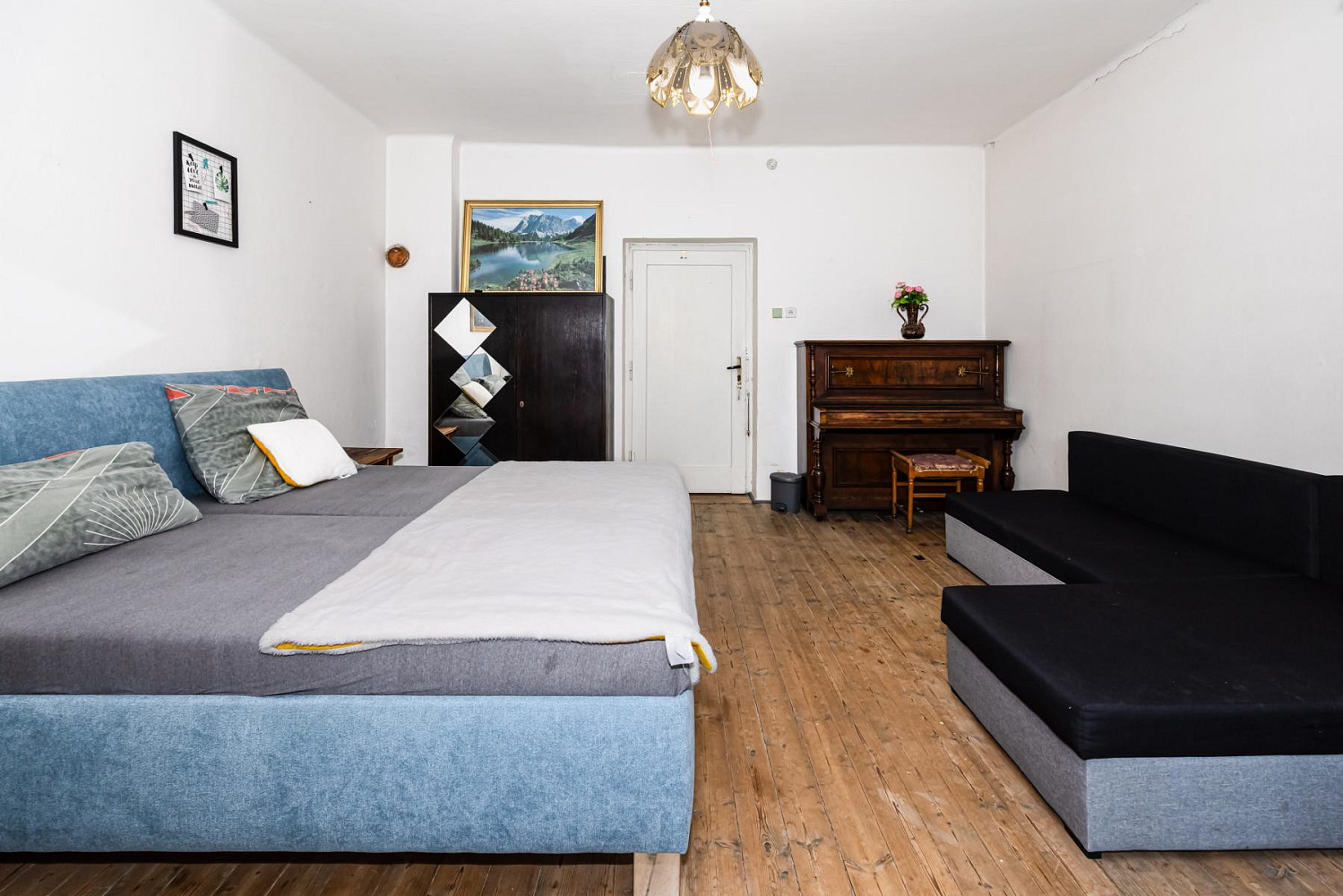 Prodej domu 320 m² s pozemkem 608 m² – fotografie 2