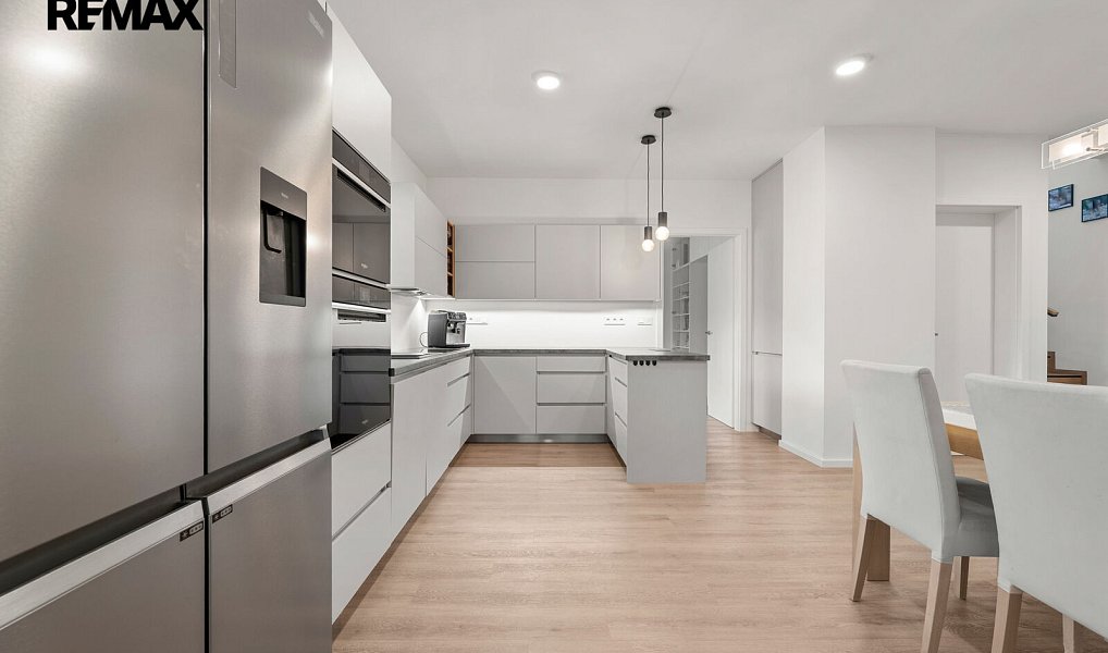 Pronájem domu 199 m² s pozemkem 752 m², Říčany – náhled fotky 11
