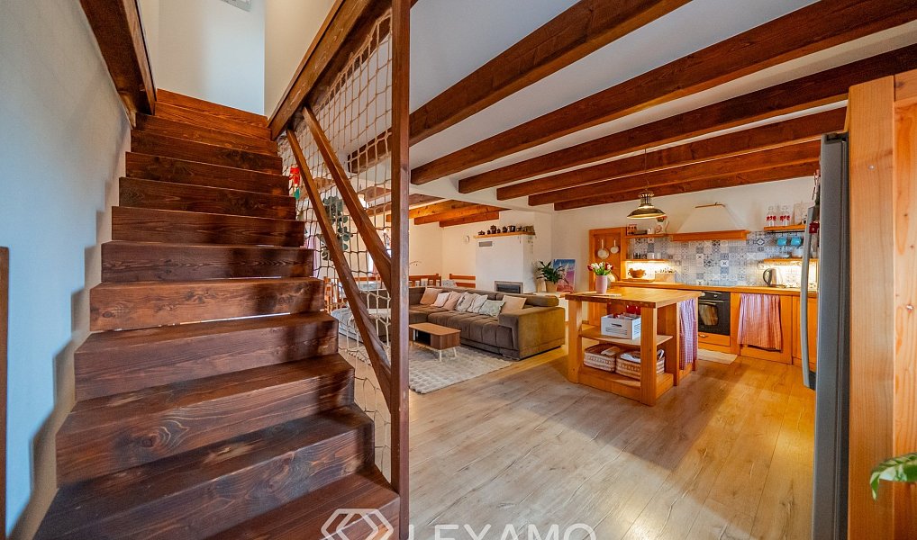 Prodej domu 306 m² s pozemkem 464 m², Jevišovka – náhled fotky 2