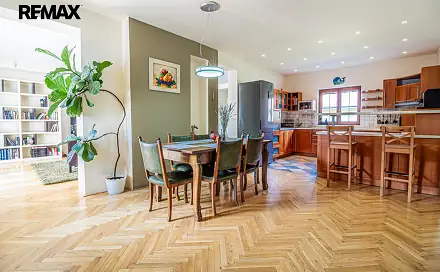 Pronájem domu 286 m² s pozemkem 721 m², K lesu, Praha 4 - Libuš