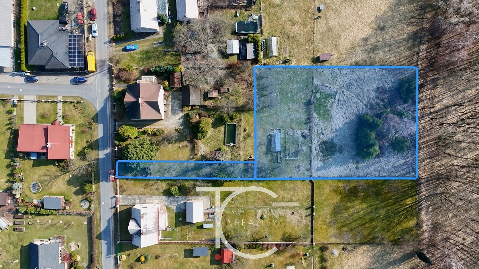 Prodej stavebního pozemku 1 900 m²