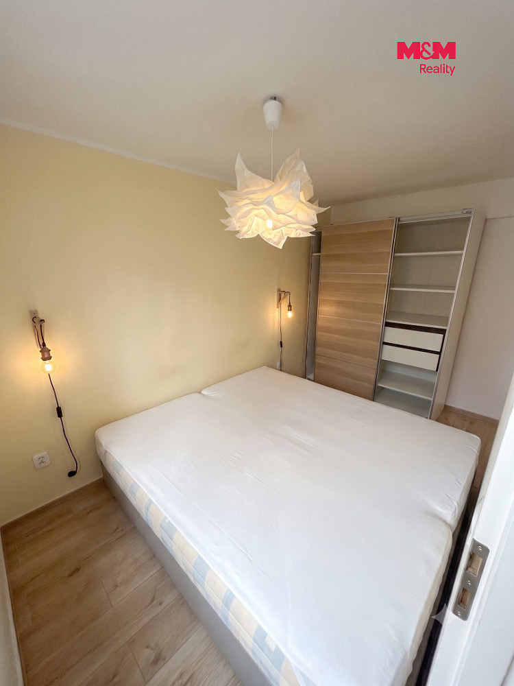 Pronájem bytu 1+kk 30 m² — photo 3