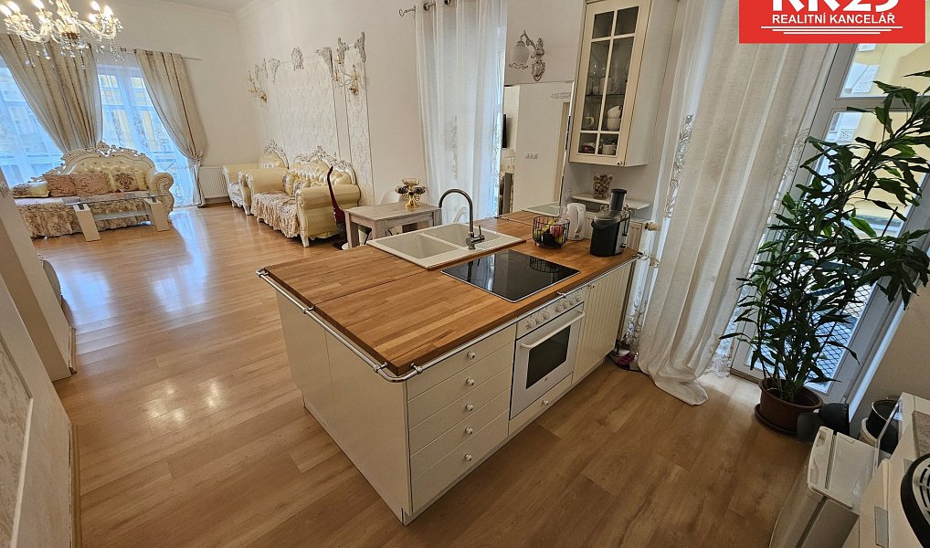 Prodej bytu 2+kk 68 m², Mariánské Lázně – náhled fotky 3