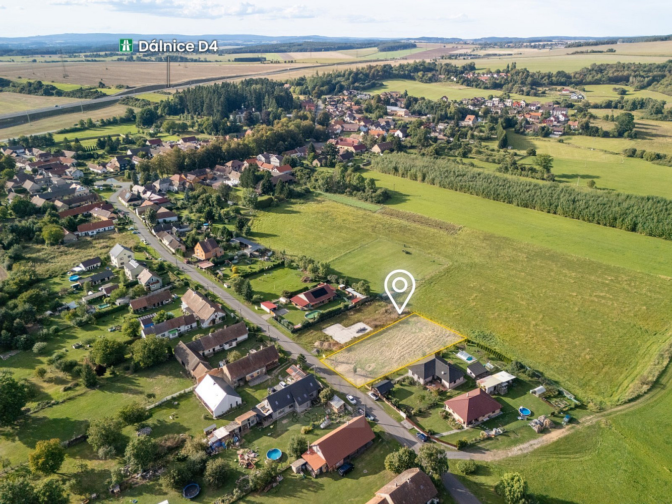 Prodej stavebního pozemku 1 423 m² – fotografie 3