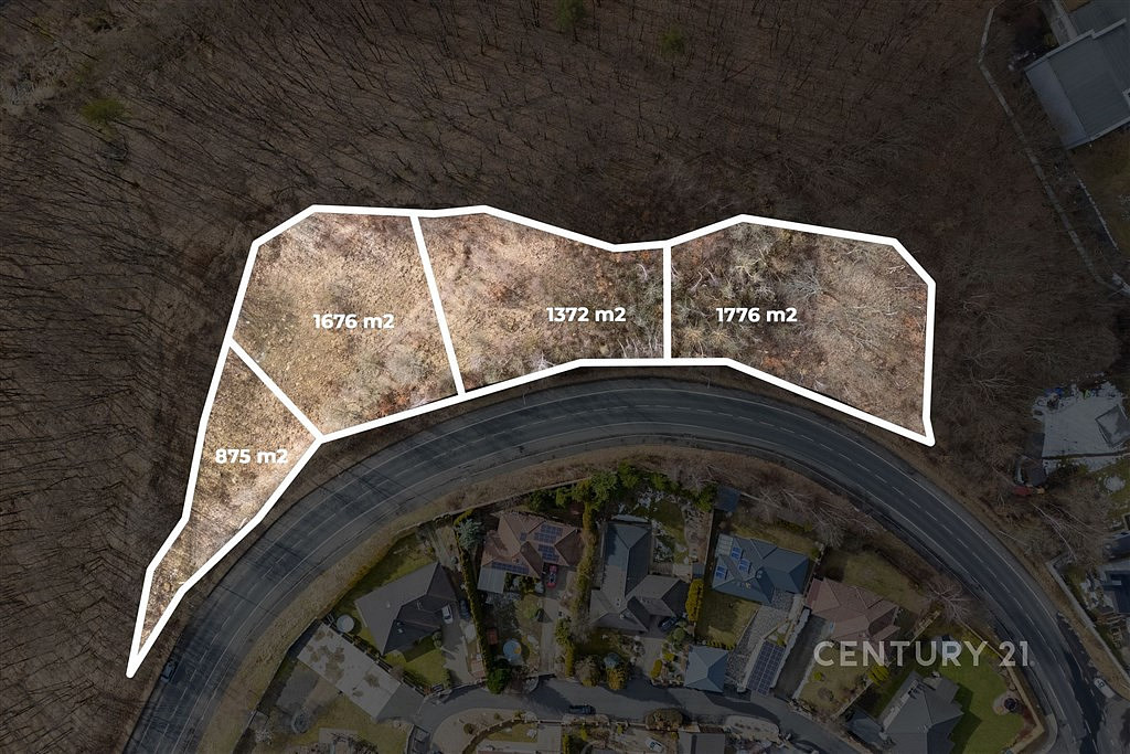 Prodej stavebního pozemku 1 676 m² – pohled 2
