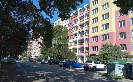 Prodej bytu 3+1 70 m², Průběžná, České Budějovice - České Budějovice 3