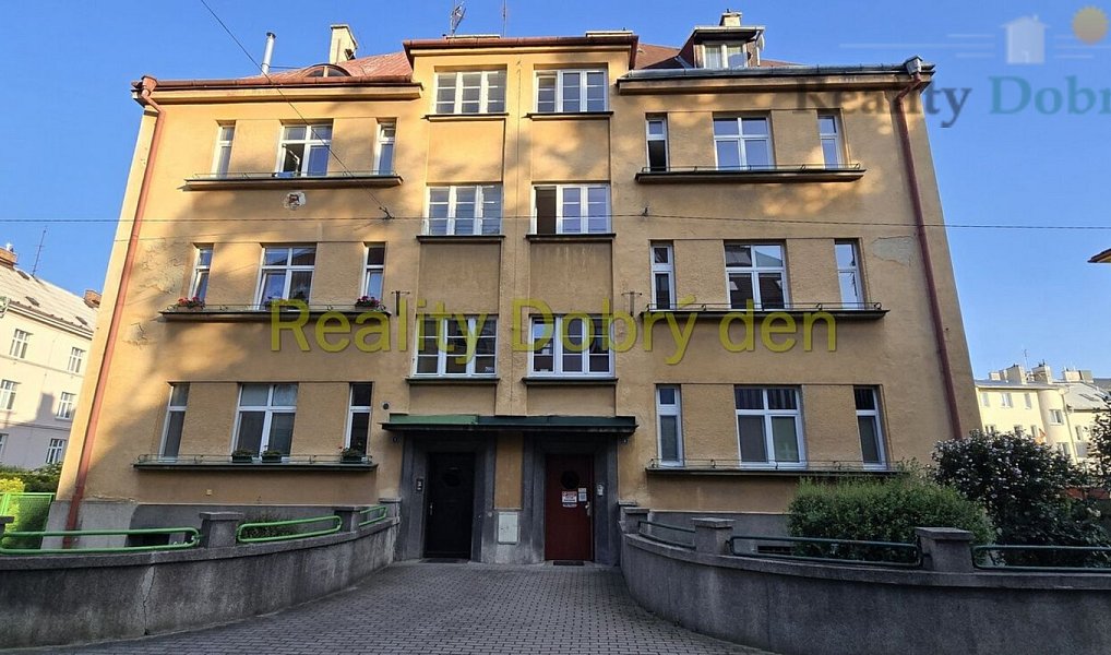 Prodej bytu 3+1 92 m², Opava – náhled fotky 22