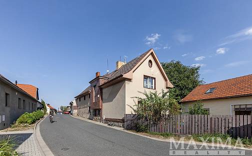 Prodej domu 227 m² s pozemkem 782 m², Husova, Uhlířské Janovice, okres Kutná Hora