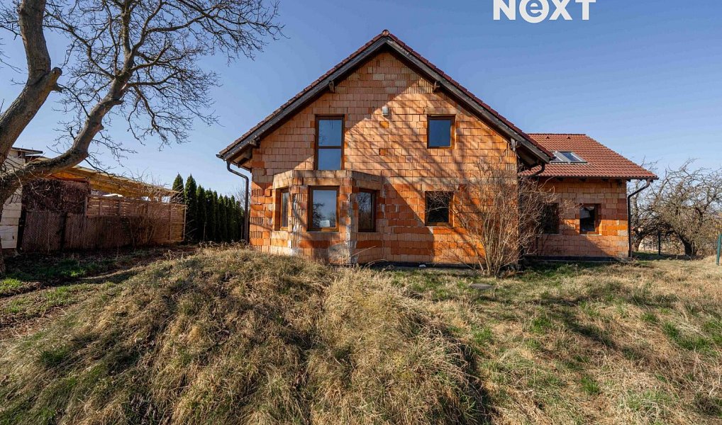 Prodej domu 252 m² s pozemkem 2 968 m², Smilovice – náhled fotky 11