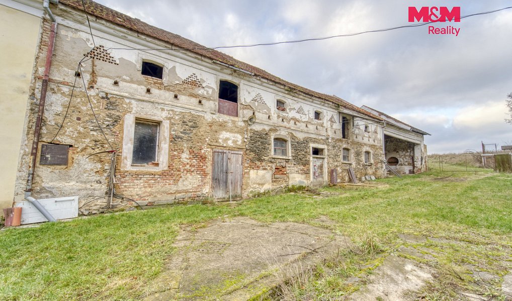 Prodej domu 300 m² s pozemkem 2 031 m², Stříbro – náhled fotky 16