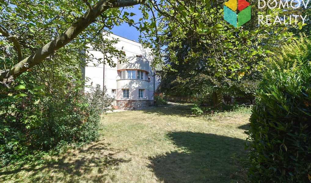 Prodej domu 220 m² s pozemkem 831 m², Beroun – náhled fotky 38
