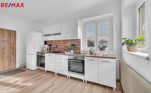 Prodej bytu 2+1 94 m², Nová, Zbuzany, okres Praha-západ