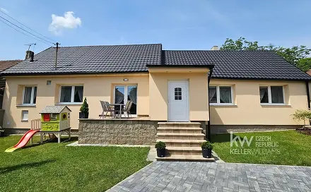 Prodej domu 93 m² s pozemkem 285 m², Tyršovo náměstí, Unhošť, okres Kladno