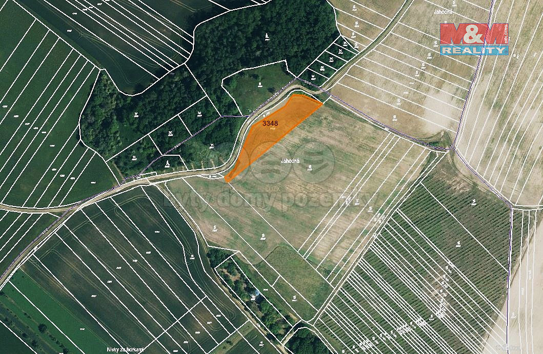 Prodej pole 1 000 m²