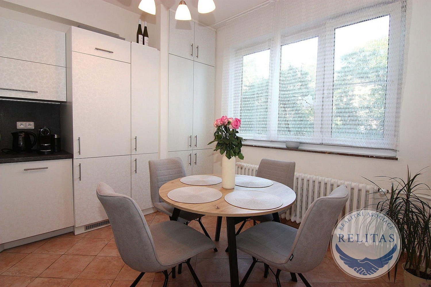 Pronájem bytu 2+1 55 m² — photo 2