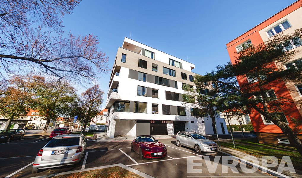 Prodej obchodních prostor 103 m², Praha – náhled fotky 4